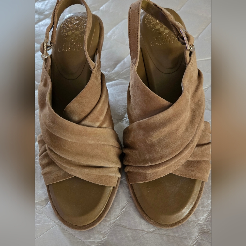 Vince Camuto Women's Tan H